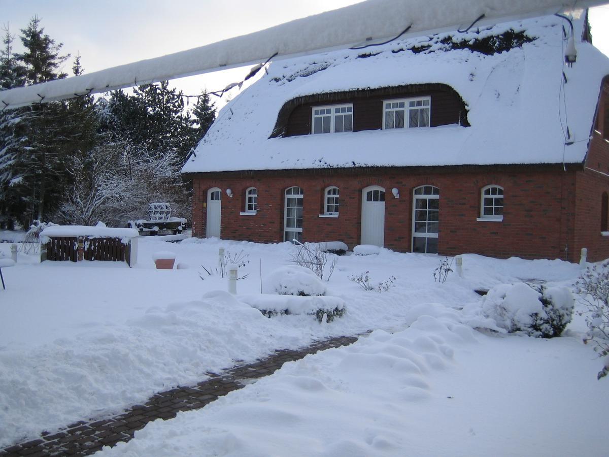 Hotel Alt Wittower Krug Wiek auf Rügen Exteriör bild