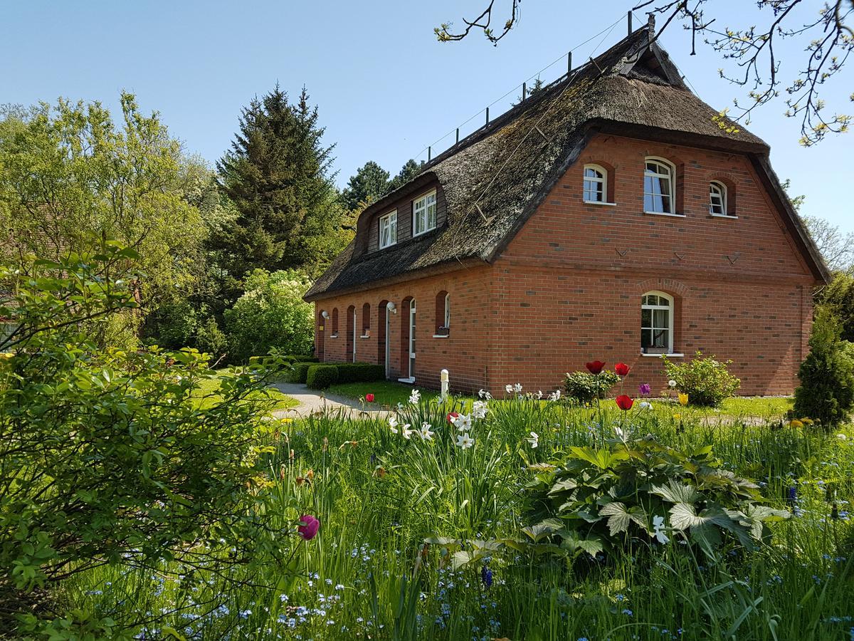 Hotel Alt Wittower Krug Wiek auf Rügen Exteriör bild