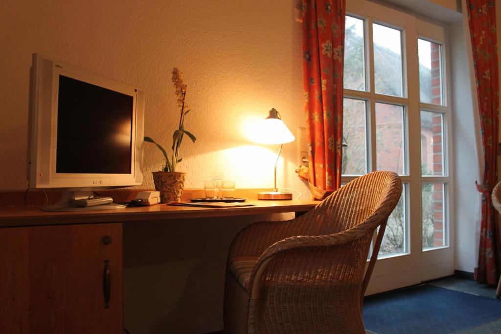 Hotel Alt Wittower Krug Wiek auf Rügen Exteriör bild